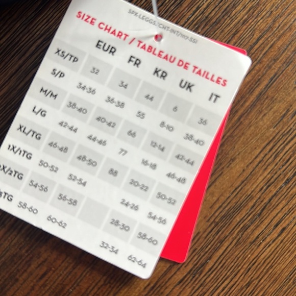 NWT SPANX Look at Me Now Legging Green Camo Medium - Picture 7 of 7